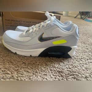 Nike AirMax 90 GS-6.5Y=8W NWT